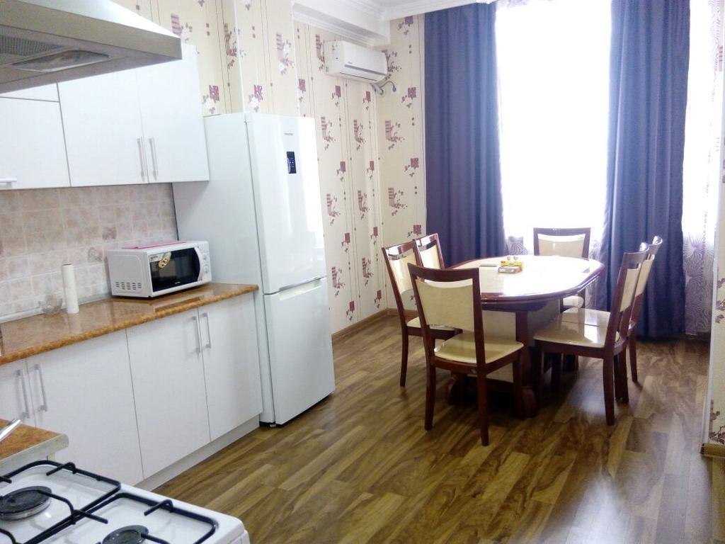 Bishkek Maximus Apartament 2 Exteriör bild